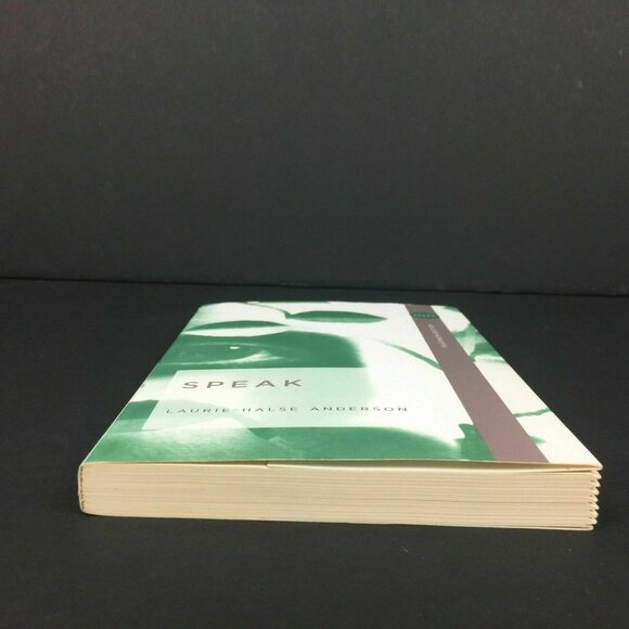 Speak Paperback Book Laurie Halse Anderson Platinum Edition Penguin Group 2006 - Picture 2 of 12